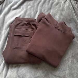 Aritzia Cargo Fleece Sweatsuit
